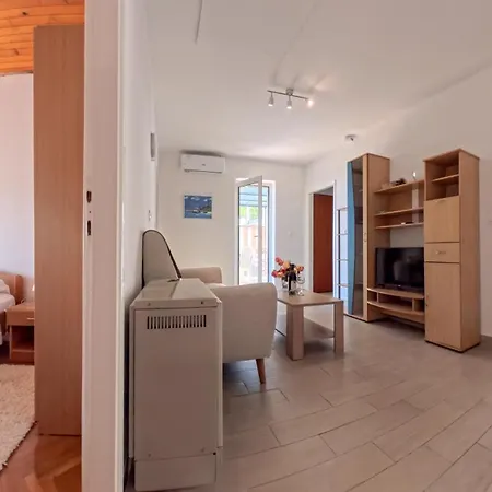 Silent Mediterranean Pearl Apartment *