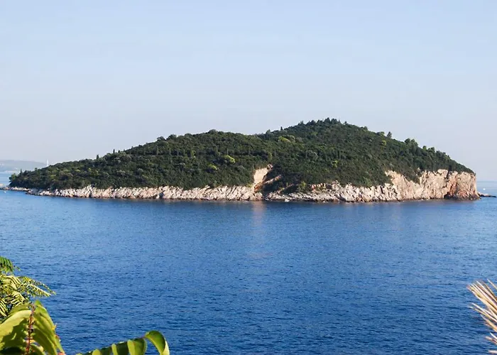 Silent Mediterranean Pearl *